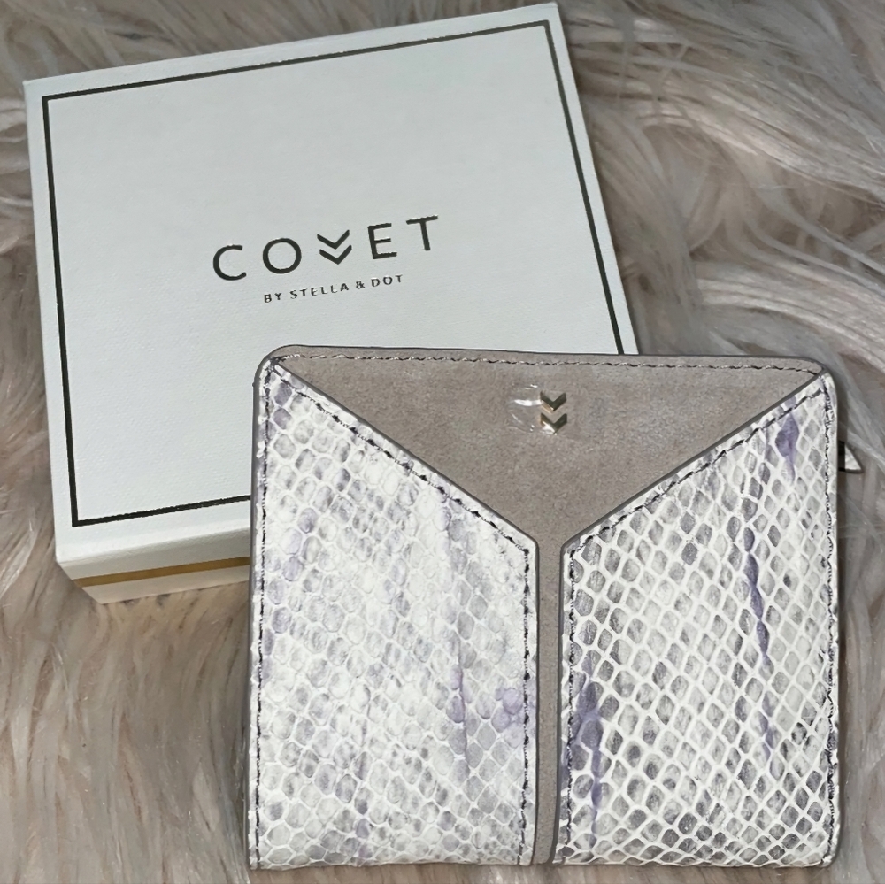 Stella & Dot Covet Snakeskin Wallet (NIB)